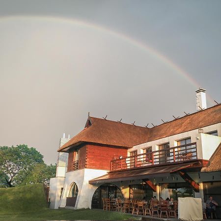 Gosteria Hata Podoprygora Obukhivka Bagian luar foto